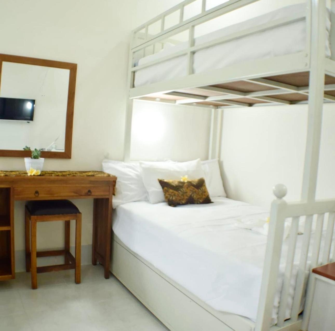 Kj Inn Homestay Senggigi Esterno foto