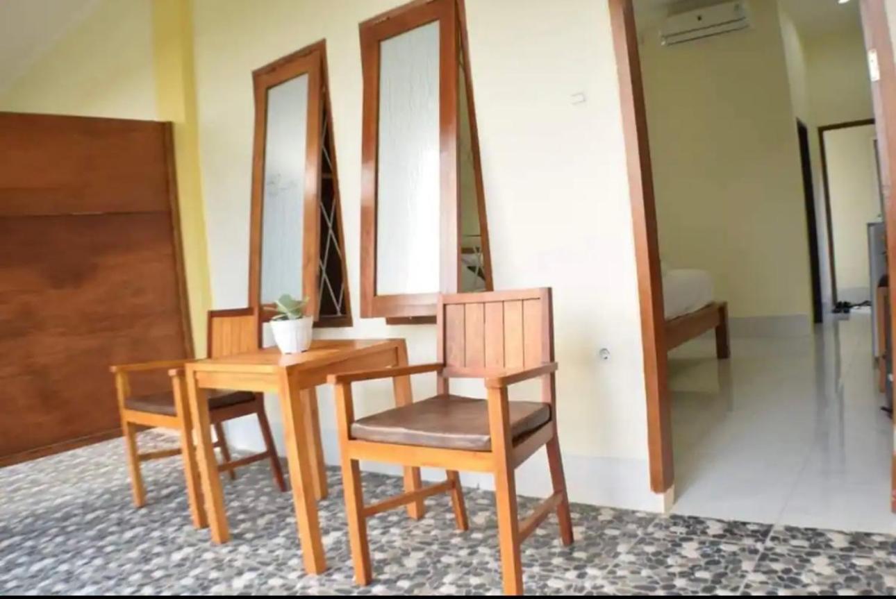 Kj Inn Homestay Senggigi Esterno foto